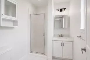151 NE 115th St, Seattle, WA 98125 - Photo 9