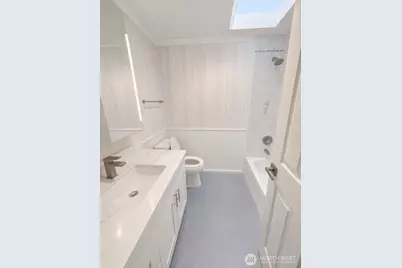 151 NE 115th St, Seattle, WA 98125 - Photo 11