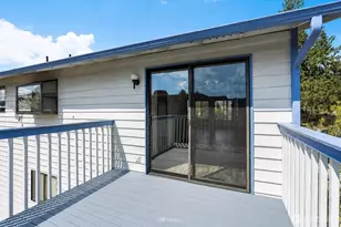 151 NE 115th St, Seattle, WA 98125 - Photo 15