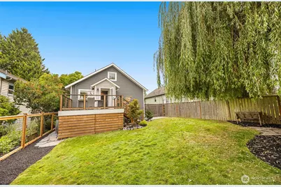 7623 46th Avenue S, Seattle, WA 98118 - Photo 37