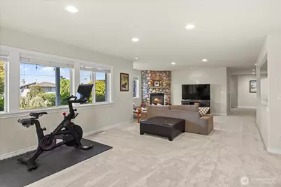 809 Driftwood Place, Edmonds, WA 98020 - Photo 33