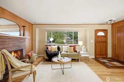 10778 68th Avenue S, Seattle, WA 98178 - Photo 5