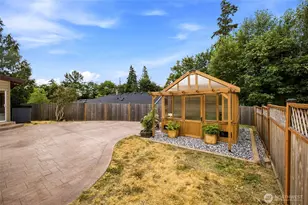 10778 68th Ave S, Seattle, WA 98178 - Photo 23
