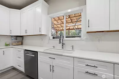 8417 S 259th Street, Kent, WA 98030 - Photo 13