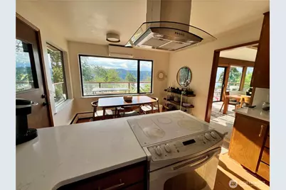13740 42nd Avenue NE, Seattle, WA 98125 - Photo 15