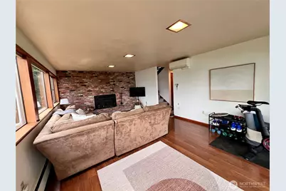 13740 42nd Avenue NE, Seattle, WA 98125 - Photo 25