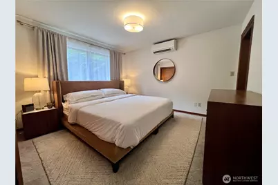 13740 42nd Avenue NE, Seattle, WA 98125 - Photo 17