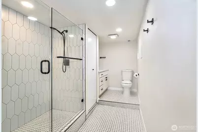 3806 35th Avenue W #Unit 1, Seattle, WA 98199 - Photo 9