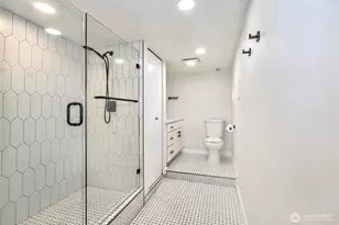 3806 35th Ave W, Seattle, WA 98199 - Photo 9