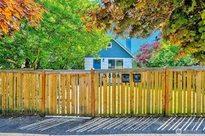 3806 35th Avenue W #Unit 1, Seattle, WA 98199 - Photo 19