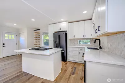 3806 35th Avenue W #Unit 1, Seattle, WA 98199 - Photo 7