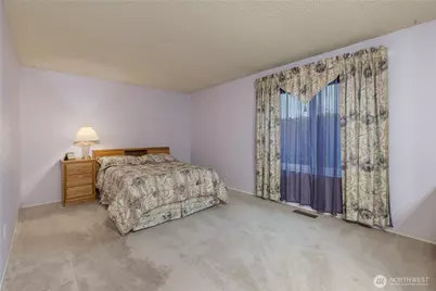 2555 Forest Ridge Drive SE, Auburn, WA 98002 - Photo 17