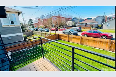 9040 17th Avenue SW, Seattle, WA 98106 - Photo 5