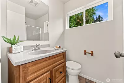 11204 122nd Street E, Puyallup, WA 98374 - Photo 17