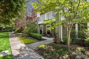 22675 NE Alder Crest Dr, Redmond, WA 98053 - Photo 3