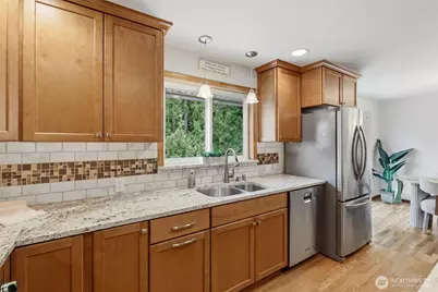22703 38th Avenue W, Mountlake Terrace, WA 98043 - Photo 9