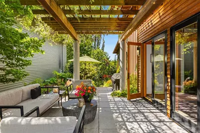 175 Wood Avenue SW, Bainbridge Island, WA 98110 - Photo 3