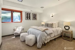 371 W Olympic Pl, Seattle, WA 98119 - Photo 31