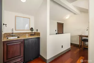 371 W Olympic Pl, Seattle, WA 98119 - Photo 27