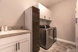 7219 Myers Rd E, Bonney Lake, WA 98391 - Photo 25