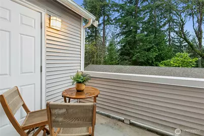 601 12th Avenue NW #E4, Issaquah, WA 98027 - Photo 7