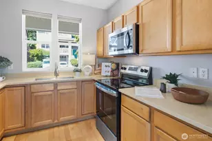 7624 39th Ave S, Seattle, WA 98118 - Photo 13