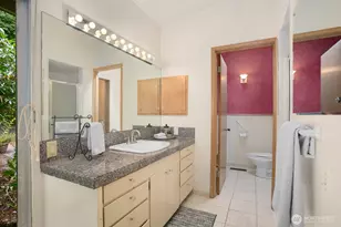 11880 NE 36th Pl, Bellevue, WA 98005 - Photo 19