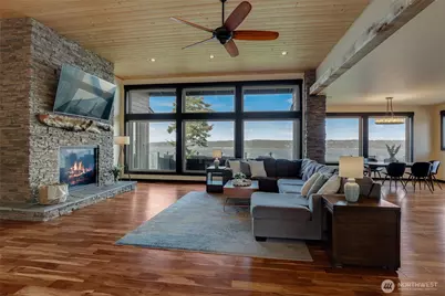 2885 Newell Road, Camano Island, WA 98282 - Photo 5