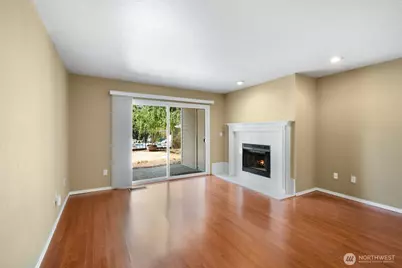 4202 Factoria Boulevard SE #D1, Bellevue, WA 98006 - Photo 3