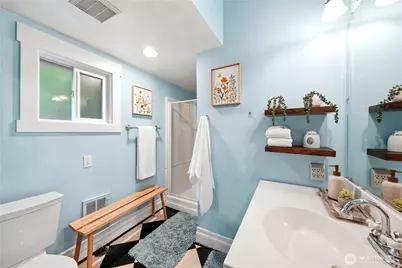 1110 NW 70th Street, Seattle, WA 98117 - Photo 25
