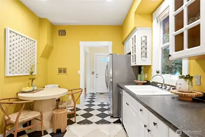 1110 NW 70th Street, Seattle, WA 98117 - Photo 15