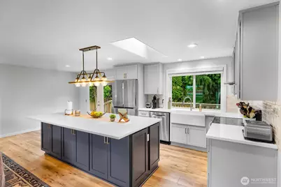 14013 113th Avenue NE, Kirkland, WA 98034 - Photo 3