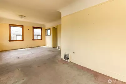 7015 12th Avenue SW, Seattle, WA 98106 - Photo 5