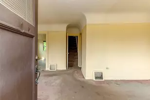 7015 12th Ave SW, Seattle, WA 98106 - Photo 3