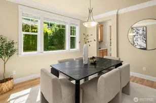 16517 SE 66th St, Bellevue, WA 98006 - Photo 3