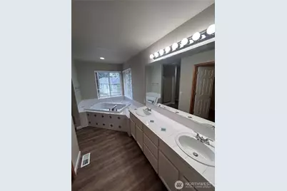 20317 124th Street Ct E, Bonney Lake, WA 98391 - Photo 19