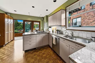 5201 NE 43rd Avenue, Seattle, WA 98105 - Photo 9