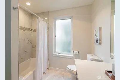 522 N 104th Street, Seattle, WA 98133 - Photo 17