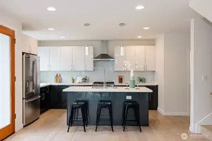 522 N 104th St, Seattle, WA 98133 - Photo 5