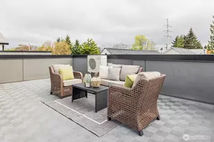 522 N 104th St, Seattle, WA 98133 - Photo 31