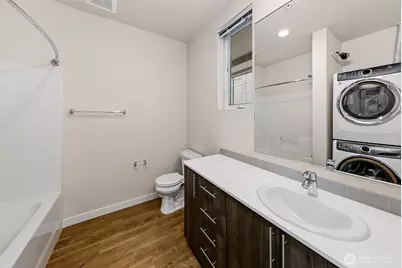 121 12th Avenue E #409, Seattle, WA 98102 - Photo 7