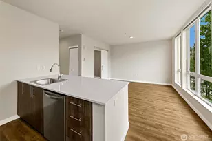 121 12th Ave E, Seattle, WA 98102 - Photo 5