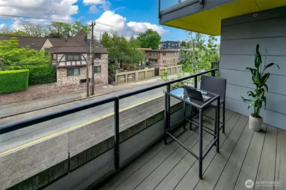 121 12th Avenue E #409, Seattle, WA 98102 - Photo 15