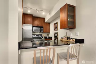 5847 NE 75th St, Seattle, WA 98115 - Photo 11