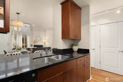5847 NE 75th Street #A212, Seattle, WA 98115 - Photo 15