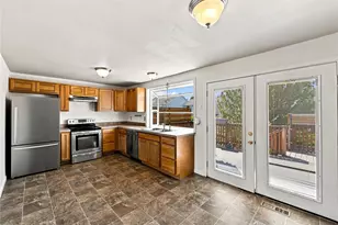 12629 SE 277th Pl, Kent, WA 98030 - Photo 7