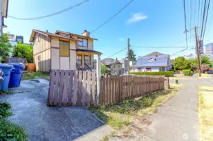 1601 E Alder St, Seattle, WA 98122 - Photo 13