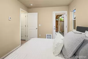23432 55th Ave W, Mountlake Terrace, WA 98043 - Photo 19