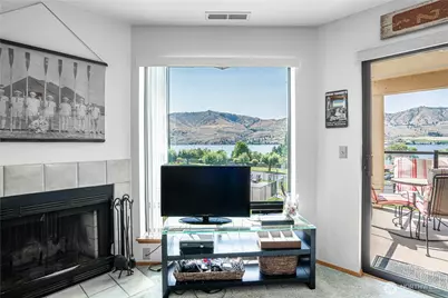 100 Lake Chelan Shores #17-11, Chelan, WA 98816 - Photo 3