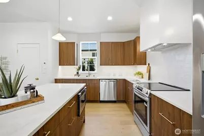 5948 18 Avenue SW #2, Seattle, WA 98106 - Photo 15